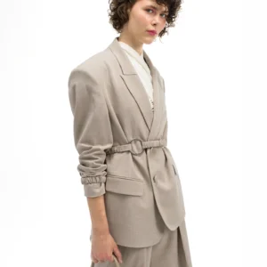beżowa, oversized marynarka z dodatkowym, elastycznym paskiem