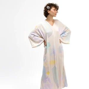 sukienka kimonowa, midi, pastelowy nadruk, elegancka